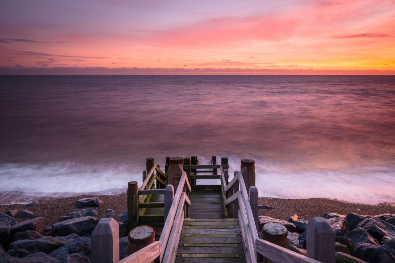 Coastguards Lookout * Camber